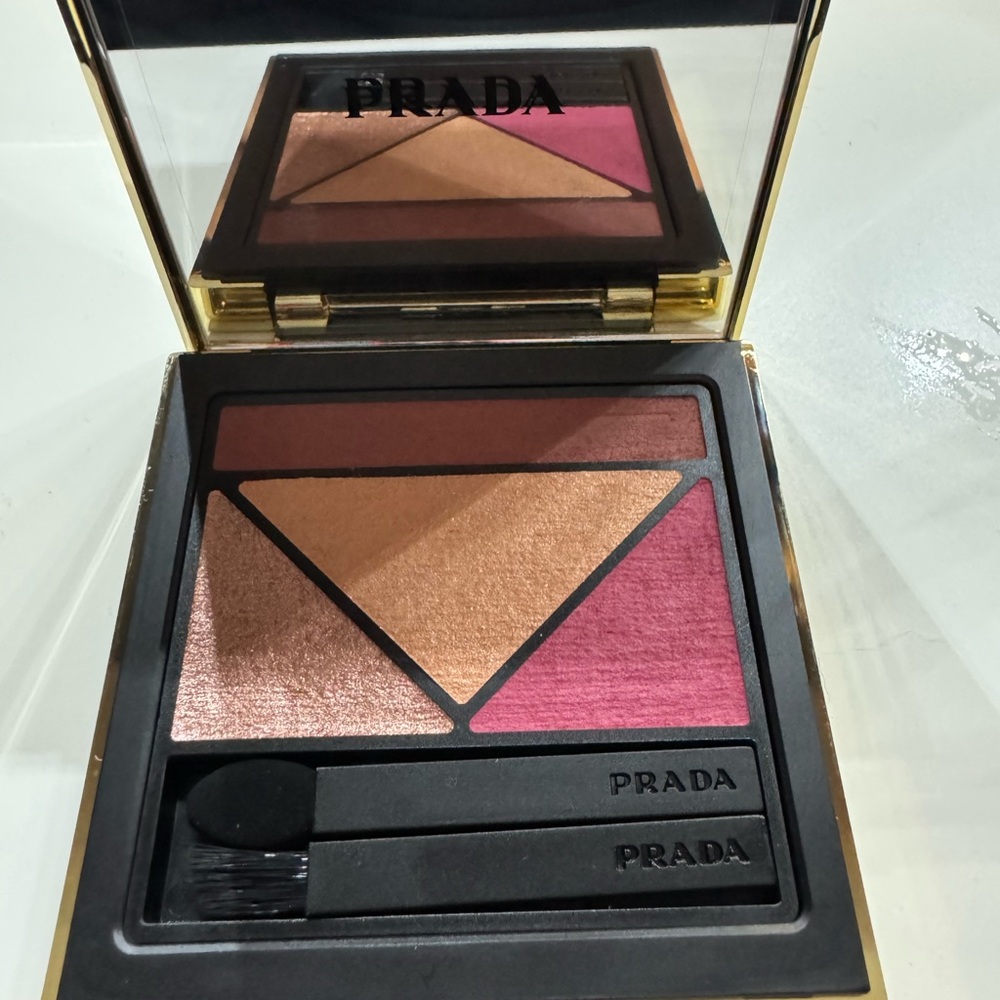 Prada dimensions Eye Shadow palette - 06 Pulp